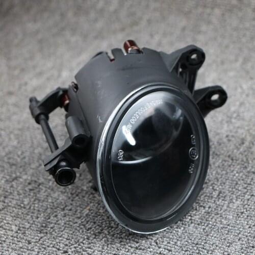 31213176 Front Bumper Fog Lamp Right Side Fog Light Without Bulb For VOLVO S40 V50 2004-2007 C70 2006-2011 C30 2007-2011