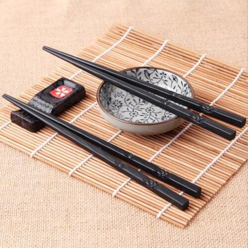 45D 1 Pair Japanese Chopsticks Non-Slip Durable Alloy Food Sticks Portable Sushi Chop Sticks Chinese Chopstick Learner