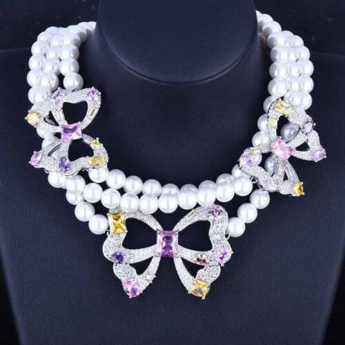 Luxury Butterfly Pendant Pearl Necklace Korean Retro Style Exaggeration Jewelry Set For Women Wedding Party Christmas Gifts