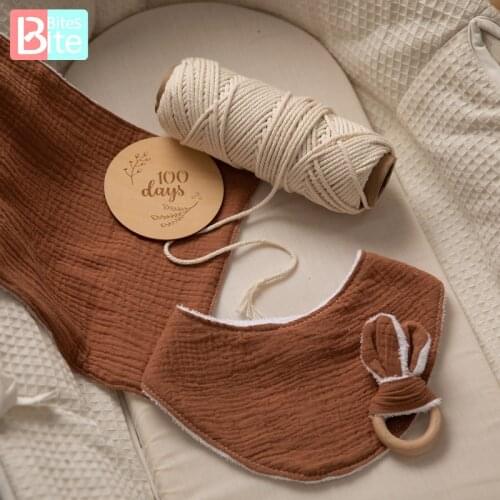 2PCS/set 100% Cotton Baby Bunny Ear Teether Baby Bibs Triangle Scarf Safe Organic Wooden Ring Nursing Training Teethers Toy Gift