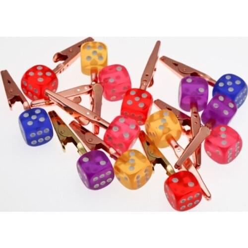 Dice Pattern Cigarette Holder Creative Cigar ATM Card Clips Rack Cones Nail Grippers Cigarettes Accessories for Women Men Gifts
