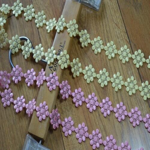 2.8cm Wide(5yds/lot)Pink~Yellow Continuous Flower Venice Lace Trim For Garments,Wedding Decoration Venise Lace19120101