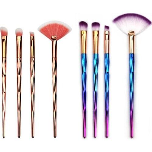 4pcs Professional Makeup Brushs Diamond Face Fan Powder Brush High Quality Makeup Tool Blush Kit Makeup Brush Set