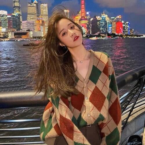 Autumn Winter V-Neck Knitted Cardigans Women Single Breasted 2021 Printed Loose Sweaters Female Casual Cardigans Soft Knitwear