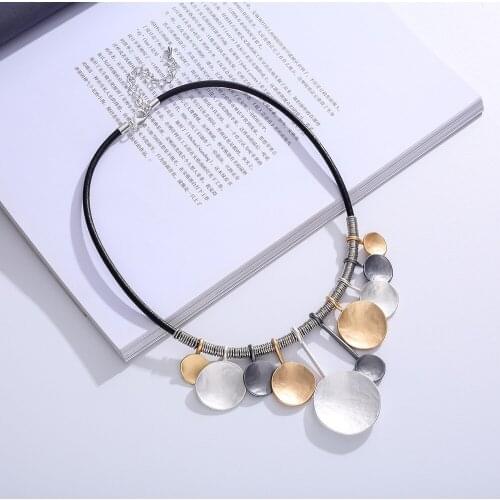 Tongling 2021 hot selling personality fashion versatile geometric round short necklace environmental protection alloy