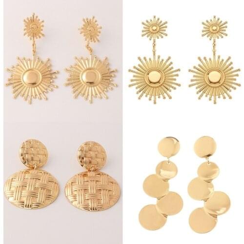 Trendy Metal Geometric Earrings Womens Neo-Gothic Hyperbole Golden Double Sunflower Alloy Pendant Earrings Jewelry for Girls