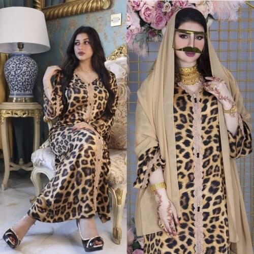 Printed leopard print long lace jalabiya Muslim robe Eid al-Fitr Muslim Dubai Dress Casual Lapel Neck Long Sleeve Vestido