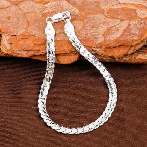 Fashion Men Snake Chain Bracelet Luxury Silver Color Link Charm Bracelets Fashion Jewelry for Women Female Friend Best Gift D013