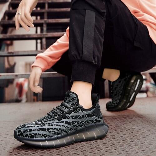 Mens Casual Shoe Sneaker Mens Fashion Casual Shoes Mens Loafers Breathable Men Black Summer Mesh