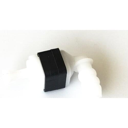 OEM Windshield Washer Nozzle Connector Elbow Clip Head For A3 A4 A6 A8 Q5 Q7 TT Beetle Golf Jett Passat Octavia 3B0 955 665 C/E