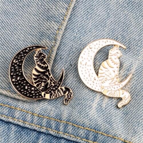Witch Cats Enamel Pins Custom Moon Black and White Cat Brooches Bag Lapel Pin Denim Clothes Craft Badge Jewelry Gift for Friends