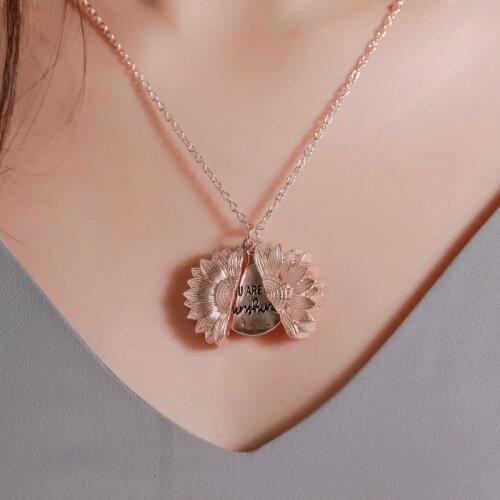 Retro Sunflower Openable Double Sided Letter Double-Layer Rose Gold Golden Silver Plated Alloy Choker Necklace for Women