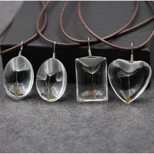 2020 Fashion Necklaces Jewelry for Women Crystal Glass Real Dried Flower Heart Necklace Pendant Chain Necklace For Women