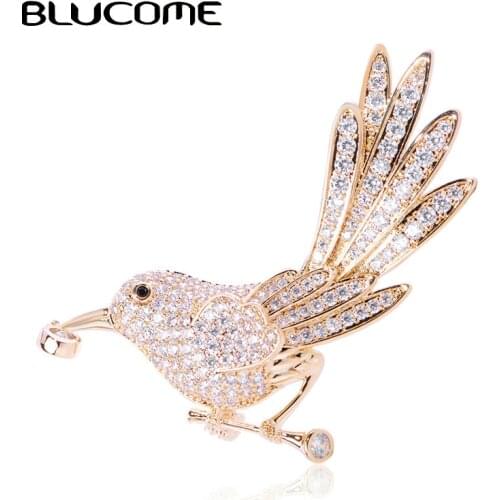 Blucome Unique Women Copper Bird Shape Brooches Corsage Luxury Gold Cubic Zircon Magpie Animal Brooch Pin For Wedding Party Gift