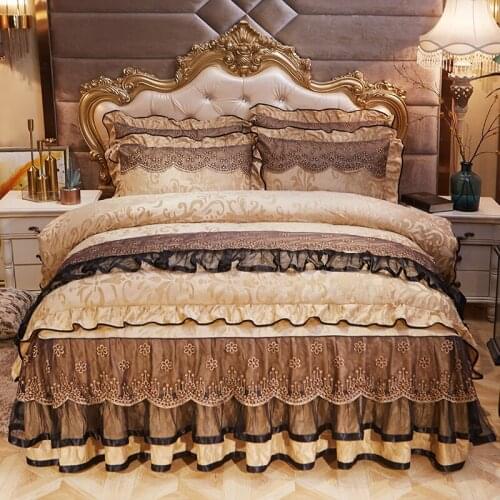 Luxury European Jacquard Crystal Velvet Bedding Set Thick Lace Bed Skirt Winter Warm Plush Coral Fleece Duvet Cover Pillowcase