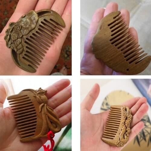 Ancient Chinese Style Mini Relief Wooden Comb Cute Sandalwood Carving Wooden Craft Comb Trip Portable Gift for Girlfriend