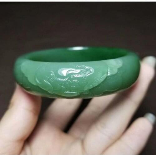 J30#Russian material and Tian Yubing bottom apple green jasper carved bracelet