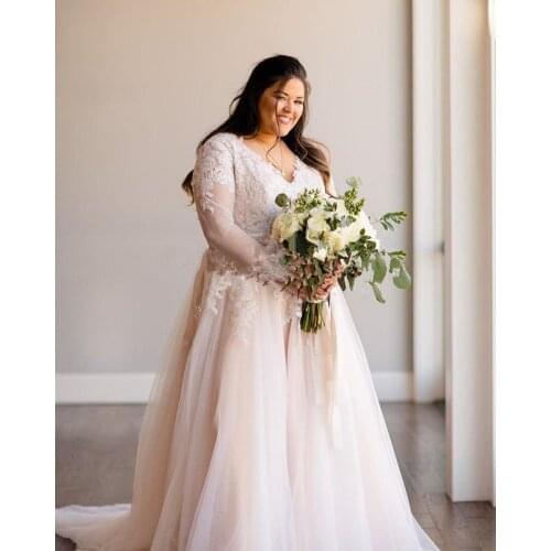 Plus Size Wedding Dresses with Long Sleeve 2021 Lace Applique V-neck Floor Length Bohemian Garden Country Bridal Wedding Gowns