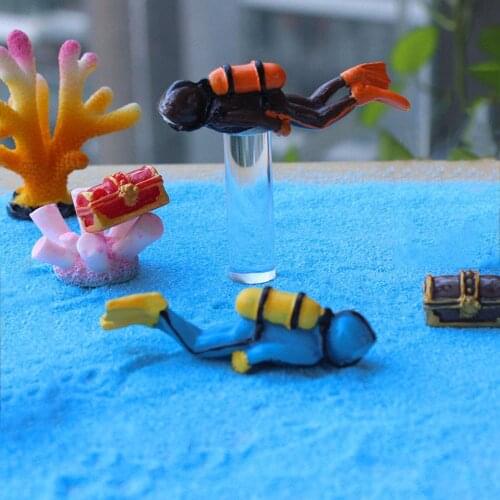 1Pcs 3D Resin Mini Divers Figurine Model Kids toy Underwater World Sea Explore Divers Oceans Decoration Action Figures Toys
