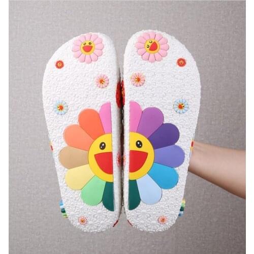 The New 2021 Creative Sunflower Indoor and Outdoor Slippers Red Ins Outer Wear Field Beach Home Sandals and Slippers Female