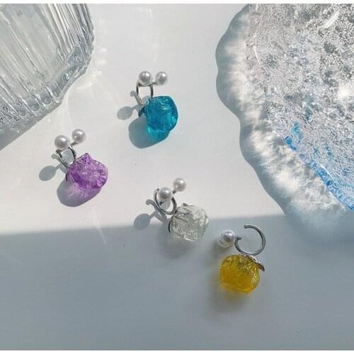 VSnow Korean Fashion Multicolor Irregular Cube Clip Earring for Women Girls Simulation Pearl Open Arcylic Metal Earring Jewelry