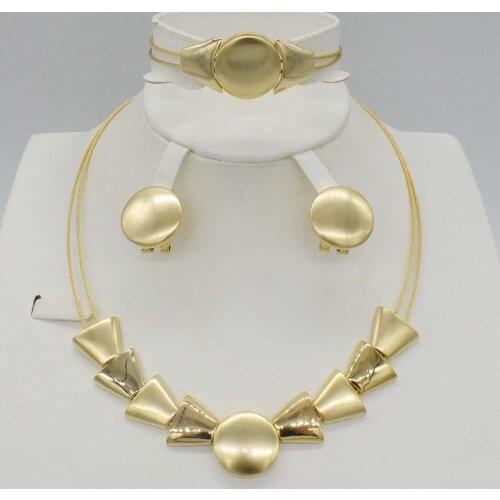 2017 new Top Exquisite Dubai Jewelry Set Luxury Big Nigerian Wedding African Beads Jewelry Set Costume Design