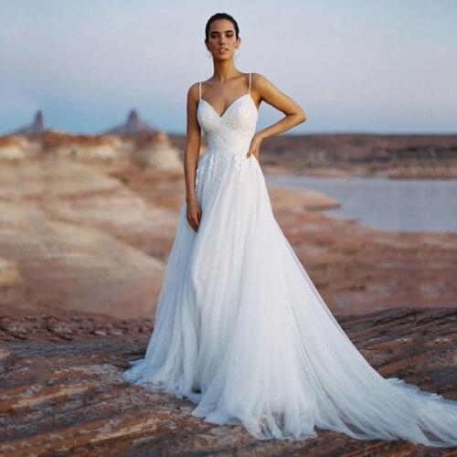 Charming Beach On Sale Bridal Wedding Dresses A Line Spaghetti Straps V Neckline Appliqued Wedding Gowns for Bride Back Out