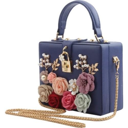 Handbag lock buckle small box bag diamond flower portable small square bag British wind single shoulder slung chain dinner bag