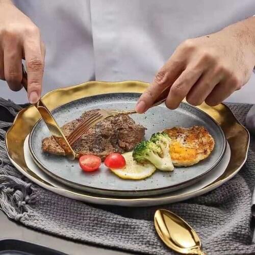 2021 New Palace Style Golden Cutlery Western Tableware Retro Embossed High-grade 304 Stainless Steel Steak Knife Forks Cutlery