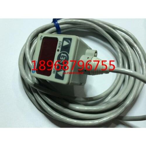 FREE SHIPPING ZSE40-C6-30-M Vacuum digital pressure switch sensor