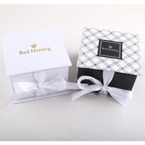 New Gift Boxes Bracelet Display and Gary pillow filled Storage Case Packaging Box