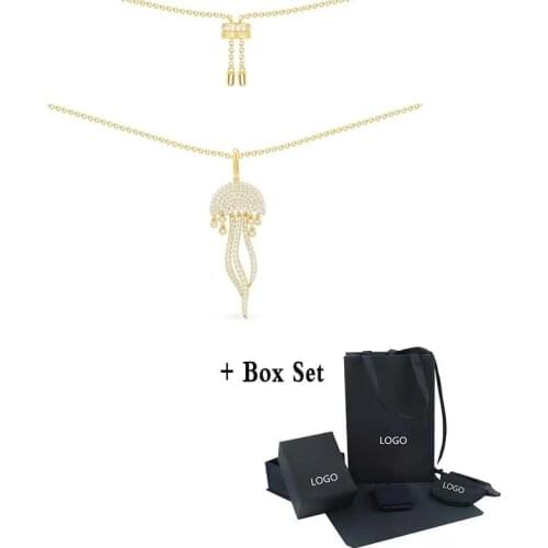 2021 Gold Medusa pendant worn by woman necklace vintage jewelry anniversary