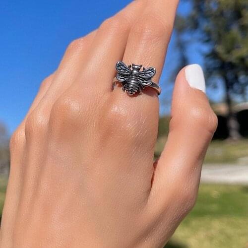 INS New Hiphop Street Rock Bee Butterfly Flame Happy Chrysanthemum Heartbreak Titanium Steel Ring For Women Men Couple Jewelry