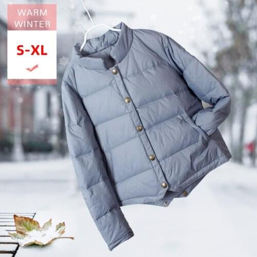 New Women Short White Duck Down Jacket Stand Collar Female Ultral Light Loose Warm Soft Down Coat Covered Button Good Quanlity