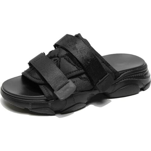 Ladies Llippers 2021 New Summer Outdoor Wear Thick Soled Slippers Black Casual Flat Shoes Ladies Beach Shoes Flip Flops Slides