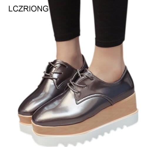 Vintage Women Platform Flats Patent Leather Lace Up Pointed Toe 8 CM Flat Platform Beige Gold Black Creepers Flat Shoes