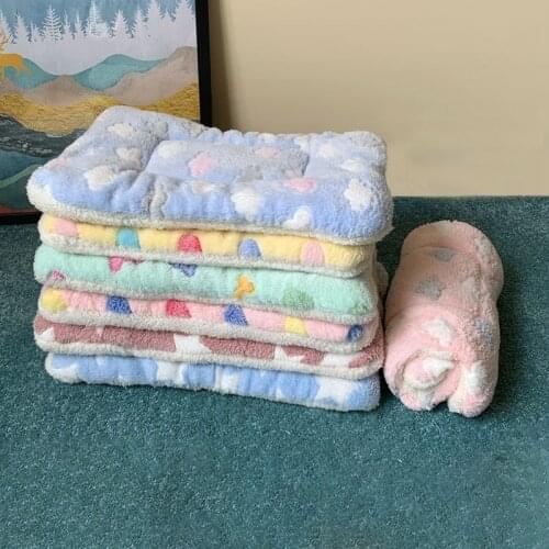 Pet Dog Cat Blanket Bed Mat Flannel Thickened Pet Soft Fleece Pad for Puppy Chihuahua Cushion Home Rug Keep Warm Sleeping Cover