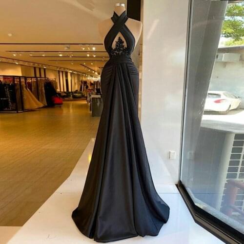 Elegant Black Halter Mermaid Evening Gowns Sexy Backless Sleeveless Prom Dresses Lace Appliques Floor Length Formal Party Dress