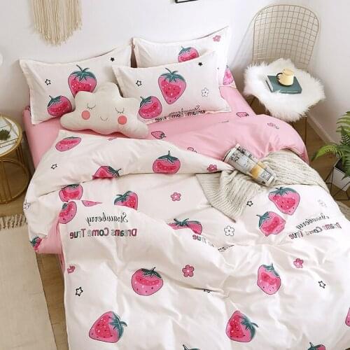 Bedding Set Luxury Cute Strawberry Print Housse De Couette King Size Bedding Set Bed Sheets and Pillowcases Home Textile