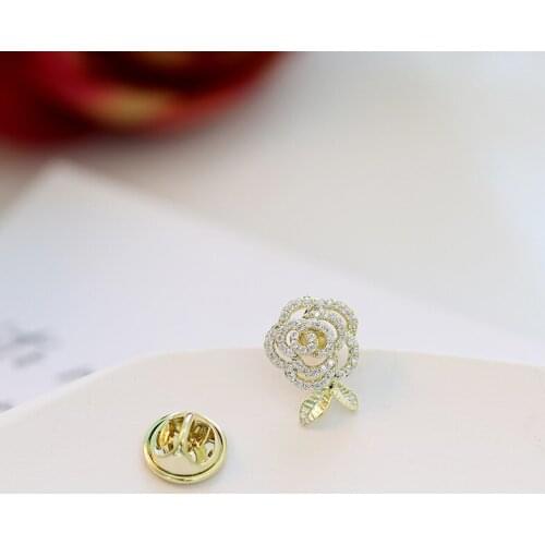 2021 New Rose Flower Brooches Rhinestone Brooch for Women Suit Pins Fashion Clothing Wedding Jewelry Accesorios Mujer Gifts