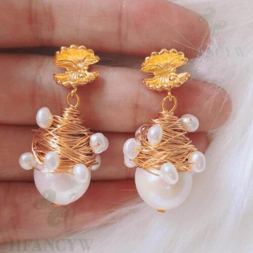 White Baroque Pearl Earring 18k Ear Stud Mesmerizing Irregular Earbob Natural Women Aurora Classic Jewelry Luxury Flawless