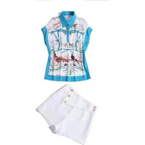 European and American womens wear for spring 2021 Sleeveless animal print shirt White shorts Fashion suits