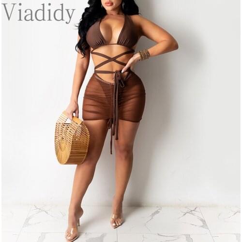 Women Solid Color Mesh Criss-Cross Design Crop Top & High Waist Pleated Skirt Set