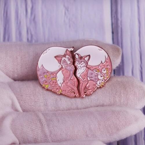 Foxy Valentine enamel pin two cute pink fox fit together to form a heart Brooch Romantic love Badge valentines day Gifts