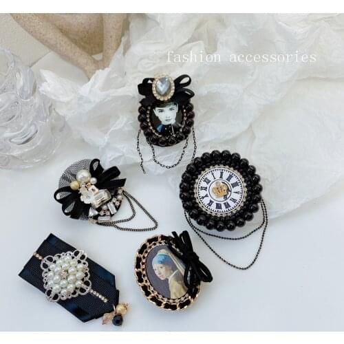 Fashion Black Fabric Tassel Brooch Pin Pearl Crystal Badge Scarf Buckle Corsage Luxulry Jewelry Brooches for Women Accessories