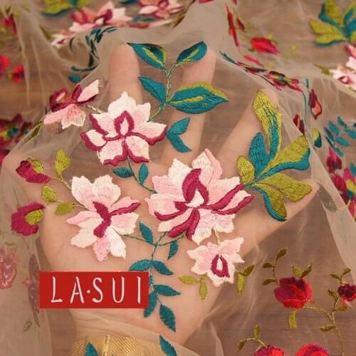 LASUI Rose flower embroidery soft thread yarn lace fabric Beige mesh bottom evening dress vestido de festa fashion DIY X0186