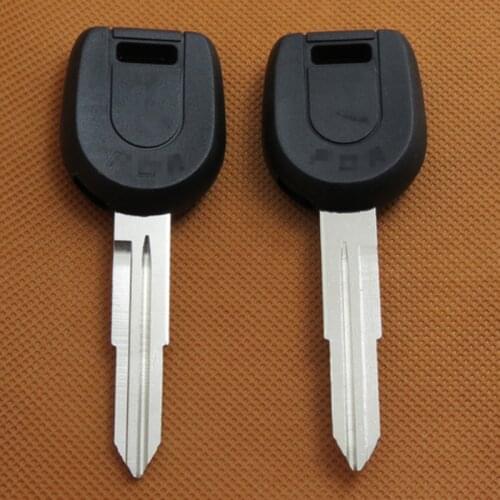 DAKATU Transponder Car Key Shell Case Fob For MITSUBISHI Colt Lancer Mirage Outlander Pajero Car Key Shell Left/Right Blade