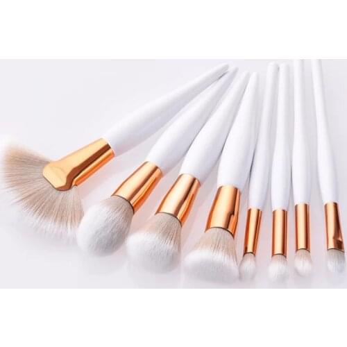 4/8PCS Makeup Brushes Set Soft Synthetic Head Wood Handle Brush Fan Flat Brush Set for Women Eyeshadow Facial Make Up Brush Kit
