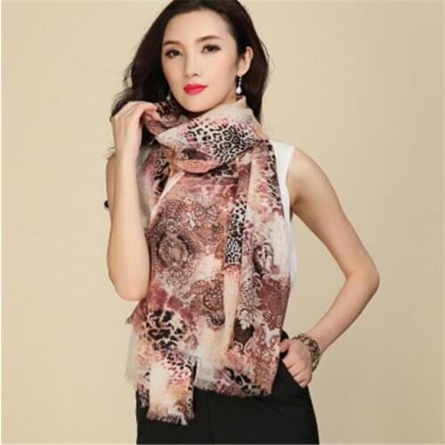 New arrival 100%goat cashmere printed women fashion thin scarfs shawl pashmina 70x200cm small tassel
