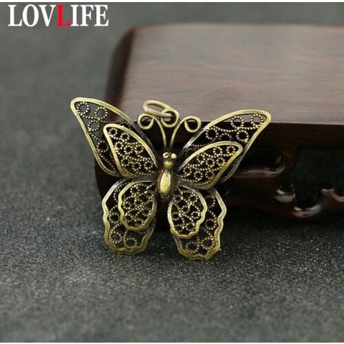 Vintage Brass Hollow Butterfly Keychain Pendants Trinket Accessories Pure Copper Animal Charm Car Key Chains Bag Hanging Jewelry